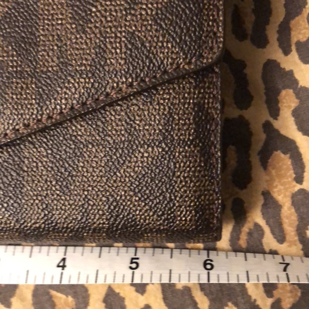 Micheal Kors brown monogrammed wallet phone case wristlet crossbody - Picture 6 of 10